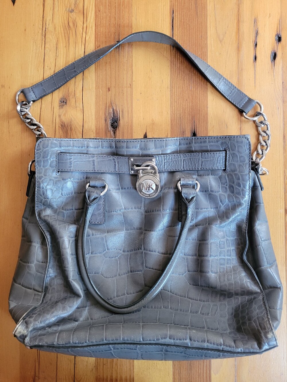 MICHAEL KORS Gray Croc-Embossed Leather Hamilton Bag with Chain Strap